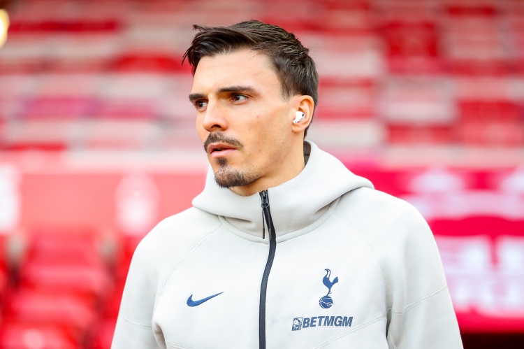 MK体育-德媒：拜仁今夏计划卖帕利尼亚等人，花8千万签左边锋替补+右后卫