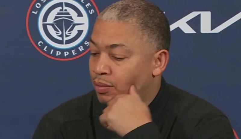 MK体育官方入口-泰伦卢终于开窍！发布会爆赞年轻球员攻守，后续多用用扩大轮换！